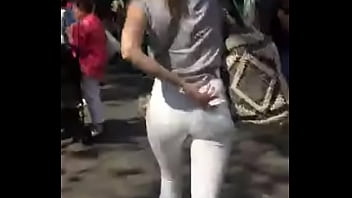 Preview 4 of Busty Brooke Lee Adams - mas de esa flaca caminando