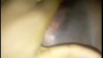 Preview 4 of Cleaning Leaked Girl - Putinha tocando uma siririca