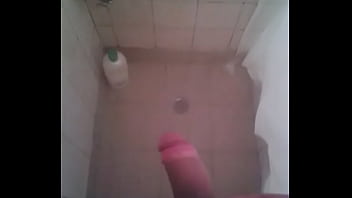 Preview 1 of Free Merilinxxx - Amigo en la ducha