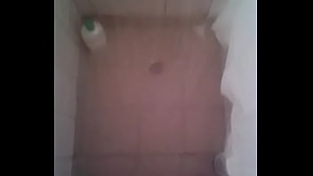 Preview 4 of Free Merilinxxx - Amigo en la ducha