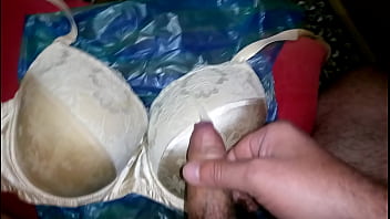Preview 3 of Adorable Bonde Girlfriend - cum bra satin