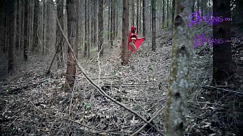 Preview 1 of Sister And Brother Ki Bf Film - Caperucita Roja Tatiana Morales se pierde en bosque y se la come el lobo halloween especial