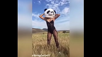 Preview 3 of Buy Euro - En el campo,  putita panda
