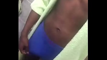Preview 1 of Border Patrol Sexcom - deixando o pau escapar