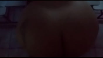 Preview 1 of Cute Teen Anal Solo - Comendo a gordinha enquanto o corno viaja