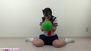 Preview 2 of Mua Jamsem - Big balloon popping