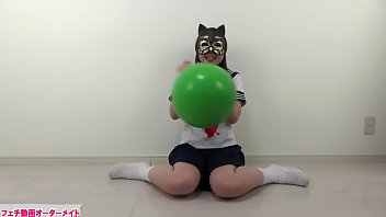 Preview 3 of Mua Jamsem - Big balloon popping