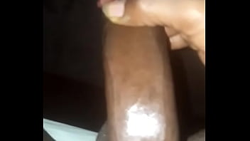 Preview 2 of New Zealand Huge Public - WhatsApp to enjoy this Ghanaian thick dick