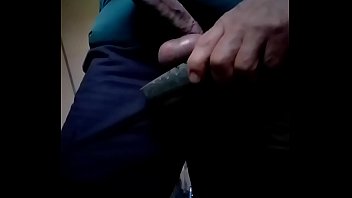 Preview 4 of Sunny Lavani Sex - Juego de bolas con botas 4