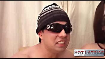 Preview 2 of Kinky Slow Handjob - The bitch of Lan&nbsp_House.  - Samantha - Frotinha Porn Star -  -  -
