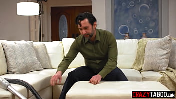 Preview 1 of Download 2 Minutes Mp3 Videos - Kinky husband got caught while fapping and playing with vacuum cleaner