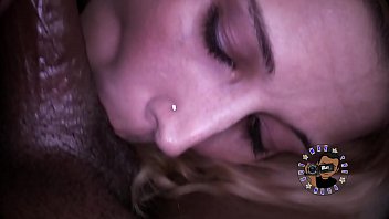 Preview 4 of Dasi Gaand Choudai - HHE3 GARNET ROSE CREATES A CUM ERUPTION #HANDJOBHOTTIES