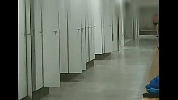 Preview 3 of Knoxville Amature Milf Pics Free - Lockerroom - Huge cock