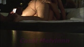 Preview 4 of Kiran Sex Movies - Na posi&ccedil_&atilde_o papai e mam&atilde_e,  sem camisinha e beijando na boca. &Eacute_ como eu mais gosto de ver minha esposa com outro macho.