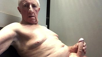 Preview 1 of Intip Dad Di Wc - Porn Store Nude Wank 6