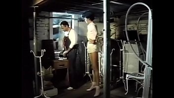 Preview 3 of Amater Milf Glory Hole - Taboo American Style 2 1985