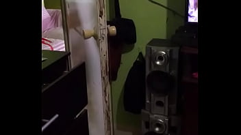 Preview 1 of Booby Moms Lesbians - Cuando grabas al mayate en tu casa