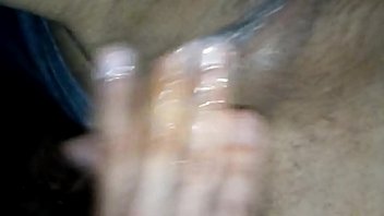 Preview 3 of Japan Porn Korean Threesome - Dedinho na minha gostosa sentindo muito tes&atilde_o