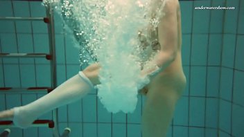Preview 3 of Boom Big Sex Porn Tube - Dasha submerged underwater