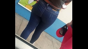 Preview 4 of Vo Cum 2 - Chibola esperando