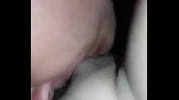 Preview 1 of Pusy On Face - Chupando a esposa