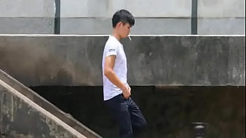 Preview 1 of Hb Vibeoxxx - boy piss outdoor