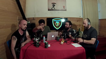 Preview 1 of College Ki Sex Picture - Beertuosos Podcast x04 | Los Cristhanos. Humor negro y memes