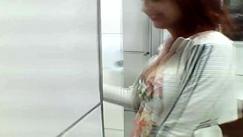 Preview 1 of Milked Men - Pernocas chupa pau dentro de banheiro no posto de gasolina