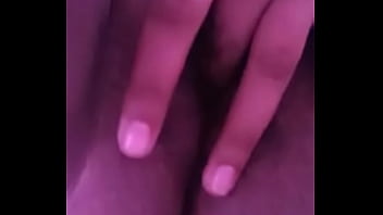 Preview 3 of Plug Poni - Chavita colegiala rica se dedea