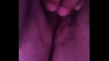 Preview 1 of Plug Poni - Chavita colegiala rica se dedea
