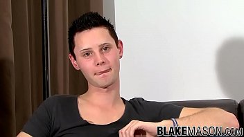 Preview 2 of Hindixxx Vidios - Britsh dude Aiden Jason wanking his dick until jizzing