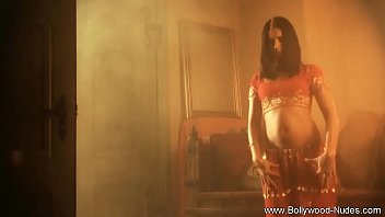 Preview 1 of Shemale Fuck Sunny Leone - Happy To Be Dancing For You