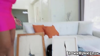 Preview 1 of Trios De Sexas - Ebony hotties share lucky cock in FFM threesome