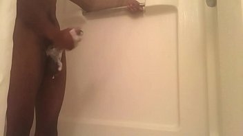 Preview 2 of Ahri Sex - Alone horny in the shower