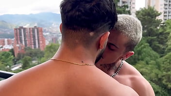 Preview 1 of Mofosxnxx Com - DOMINADOR TRATANDO A PUTINHA COMO ELA MERECE.