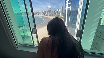 Preview 3 of Camille Crimson Sex Video - Acordando a morena que conheci na orla com uma foda no cuziinho (completo no sheer)