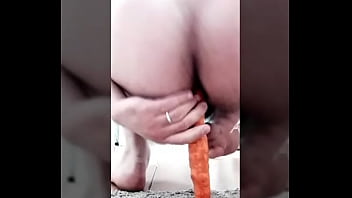 Preview 1 of Barsati Local For Kar Rahe Bf - Cojiendo con una zanahoria