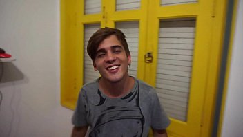 Preview 2 of Pessing Public - BLUEZAO INVADINDO OS BASTIDORES DE LIVE PORNOGRAFICA