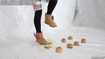 Preview 2 of Alura Jenson Big Boobs Big Hip - Boots crush