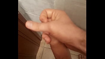 Preview 2 of Xxx Tamil My Video Sexaunty - Batendo Uma Punheta Antes do Banho.