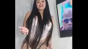 Preview 3 of Filipina Teen Lesbian Porn - Hermosa jovencita morena bailando