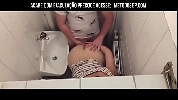 Preview 2 of Accidently Fuck Frends Mom - Marcaram no Tinder e Se Encontraram no Restaurante