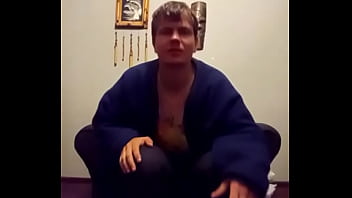 Preview 4 of Videyo Sex Maim - Show my feet on a chair