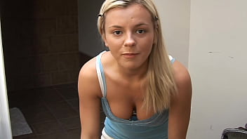 Preview 1 of Familia Na X - Bree Olson Has A Hot Cunt That Needs Cock Fucking It Multiple Times A Day