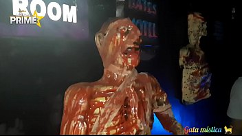 Preview 1 of I Ub - Gata M&iacute_stica na Festa Prime fode com Neg&otilde_es Dotados e leva leitada no final