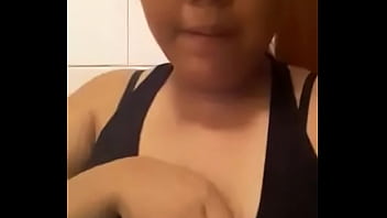 Preview 1 of Giant Mi - tetas de luana