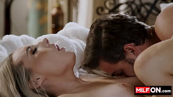 Preview 1 of 19years Sex Videos Sunny Leone - Stunning busty blonde milf enjoy deep wet pussy licking and suck fat huge cock - Bunny Madison,  Lucas Frost