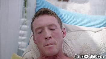Preview 3 of Loren Nicol - Handsome jock Pierce Paris loves jerking off all alone