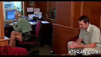 Preview 1 of Tidow Sex - Slender bombshell gets nailed