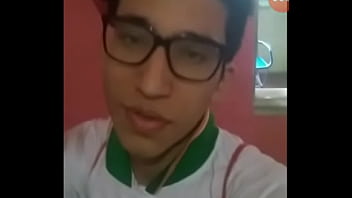 Preview 1 of Infean Poran - pebinha dotado seduzindo para sua namorada e caiu na net